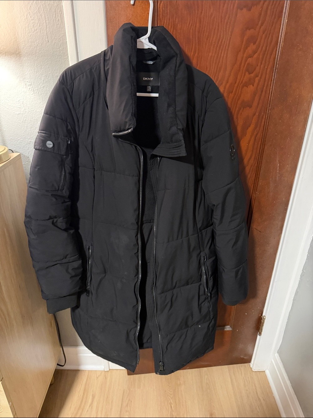 DKNY Men's Black Long Quilted Puffer Jacket